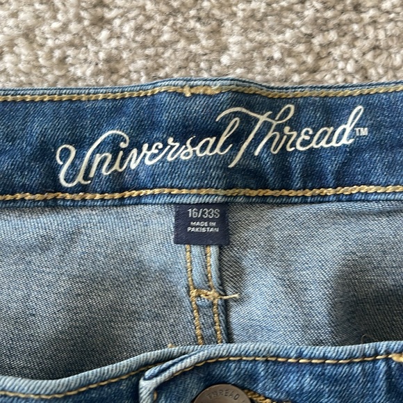 Universal Thread Jeans - Picture 2 of 3
